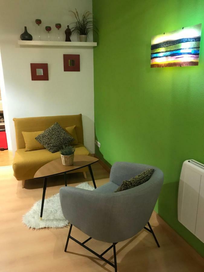 Apartamento En Corrala Madrid Exterior photo