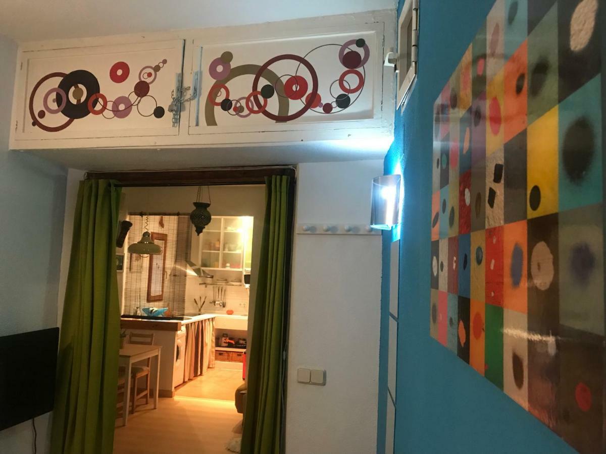 Apartamento En Corrala Madrid Exterior photo