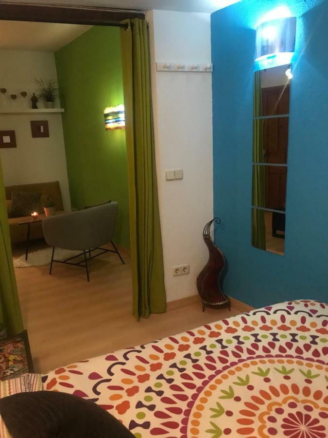 Apartamento En Corrala Madrid Exterior photo